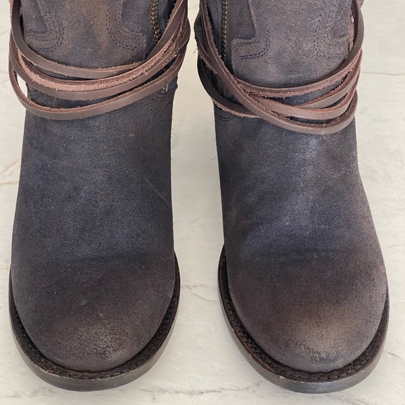 FREEBIRD by STEVEN Knee-High Distressed Blue & Brown Suede Boots, Size 8 EUC - Picture 2 of 16